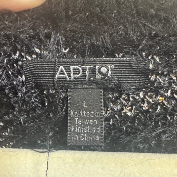 Apt. 9 Black and Gray Patterned Sweater - Picture 3 of 6